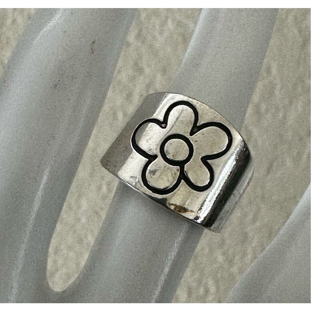 Retro Mod Flower open Band Ring